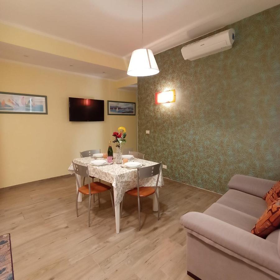 Piazza Mazzini 21 Apartment Loano Bagian luar foto